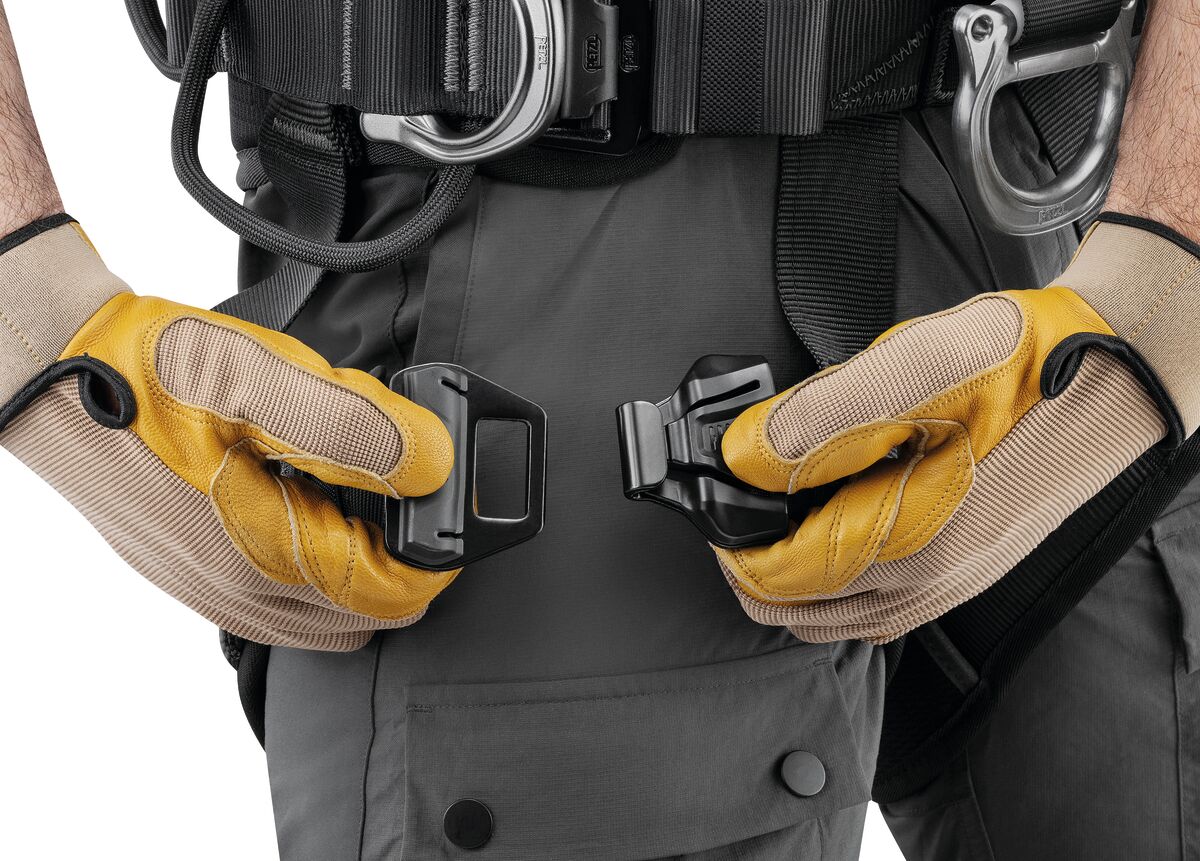 PETZL COMPLETE Harness AVAO® FAST (international version)