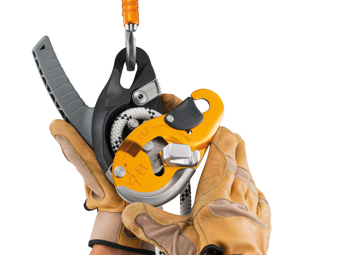 PETZL ABSEILING DEVICE I'D® EVAC